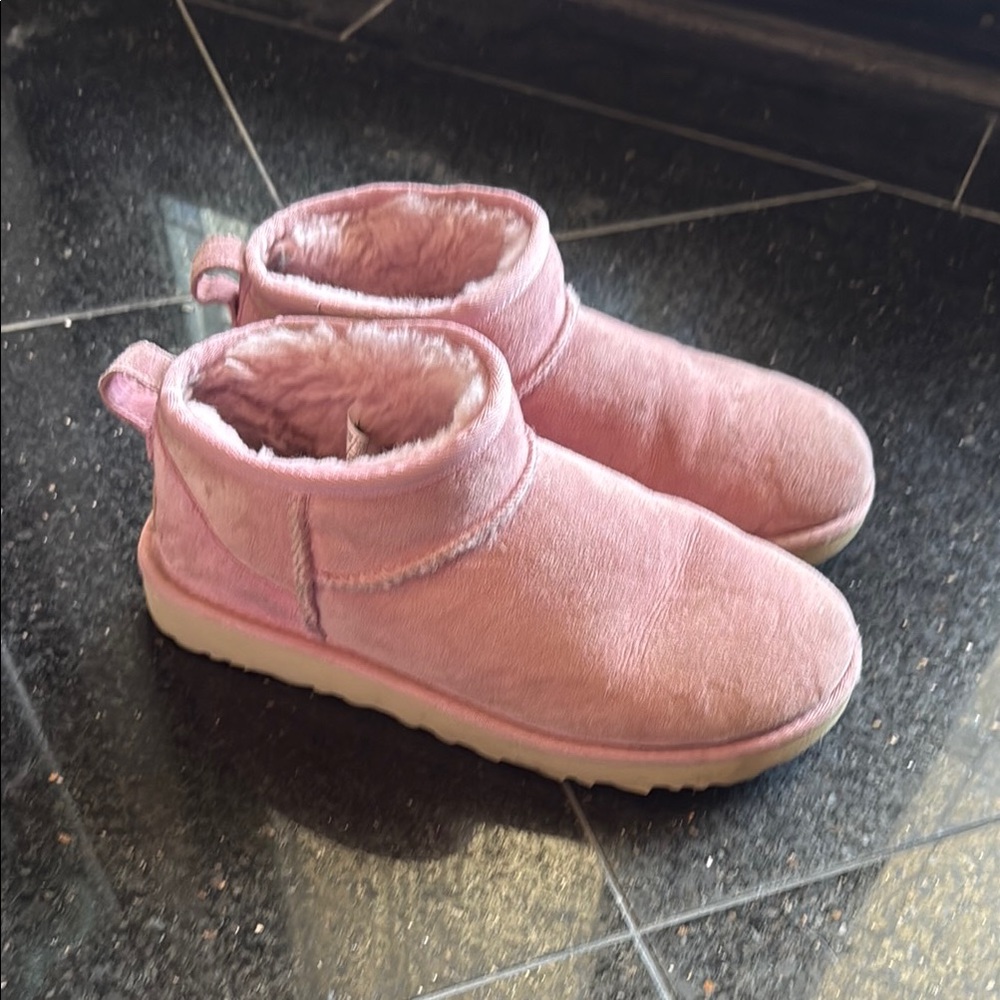 Cozy Pink women’s size 8 Ugg Boots
